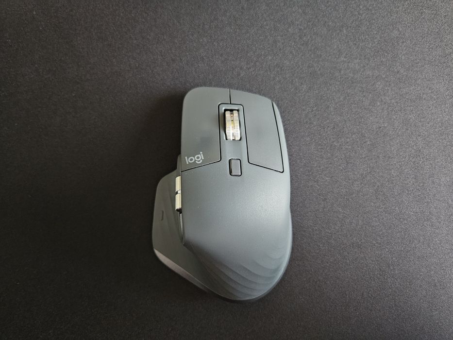 Mysz Logitech MX Master 3S Grafitowa oraz Klawiatura Logitech MX Keys
