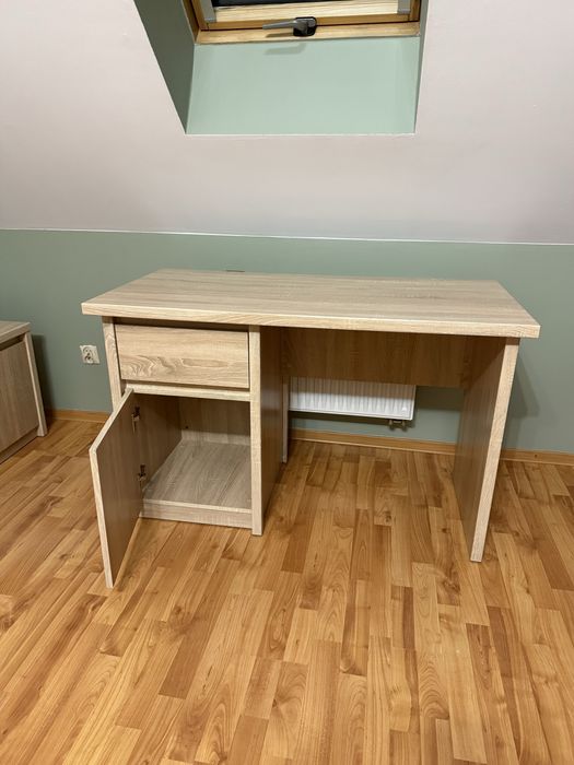 Biurko 120x60x75 cm – nowoczesne, funkcjonalne, w dobrym stanie