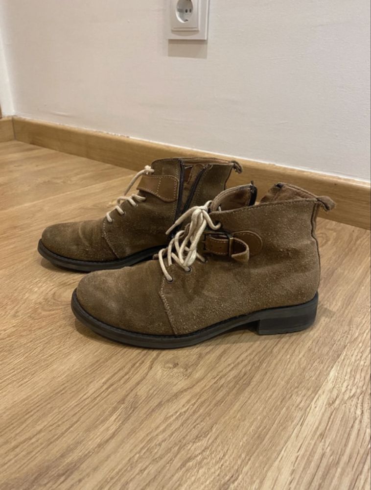 Botas de camurça