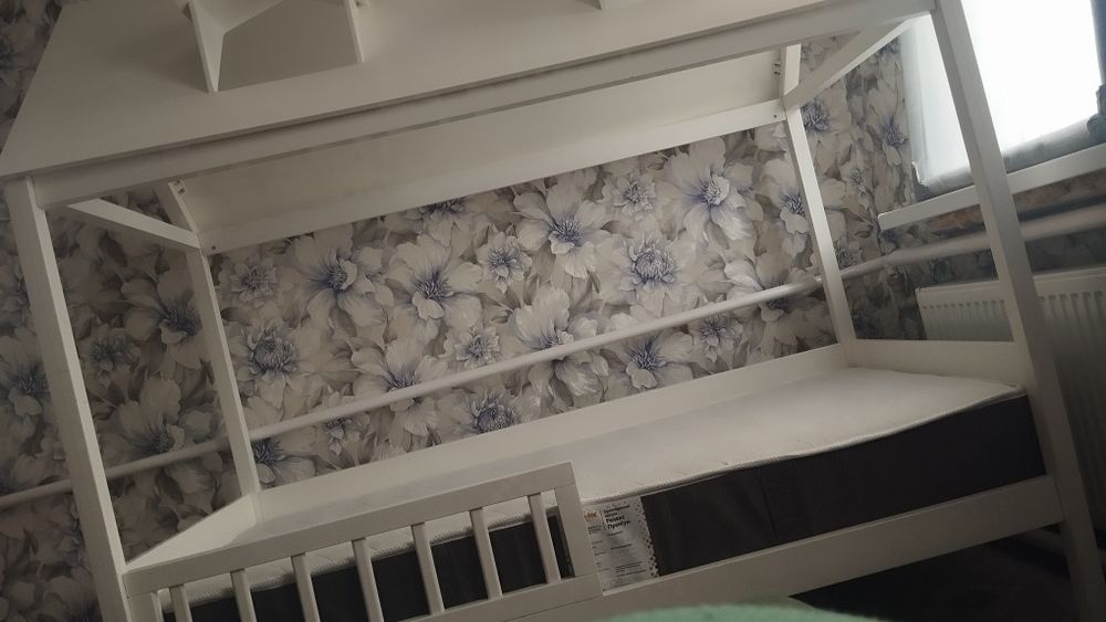 Кровать с матрацом