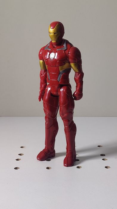 Boneco Homem de Ferro e Capitão América