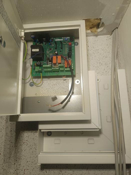 Kompleksowy montaż instalacji elektrycznych