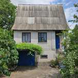 Продам будинок з земельною ділянкою