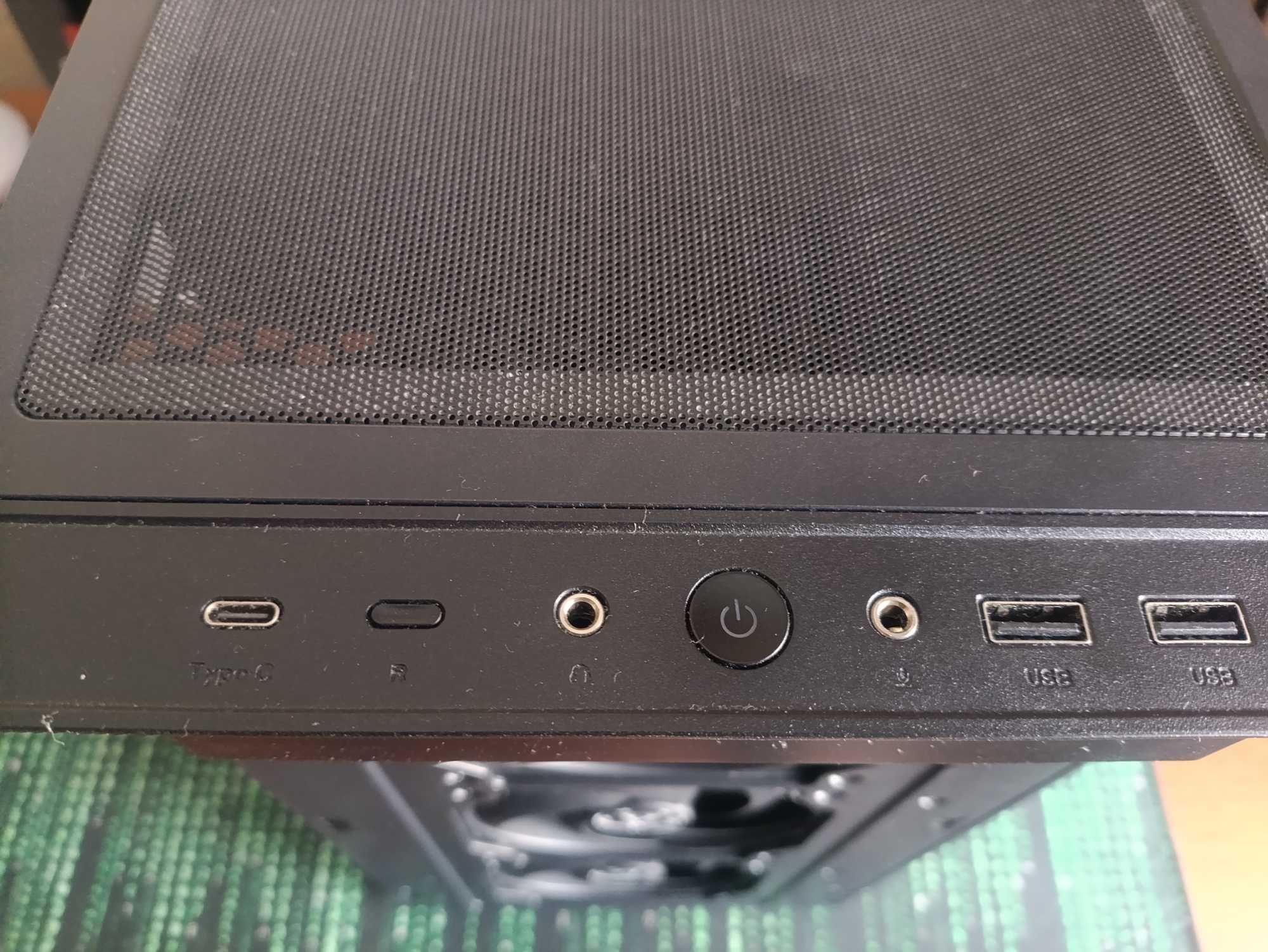 Корпус Vinga Cello + 5 Arctic P12 PWM PST
