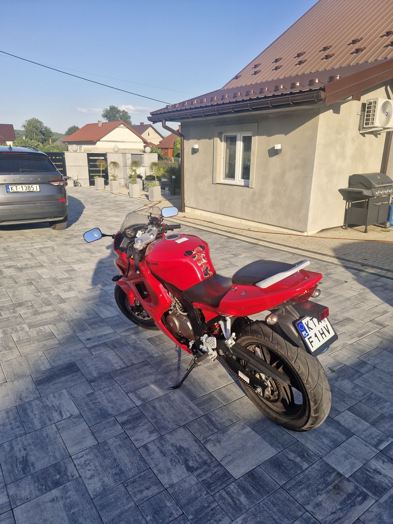 Hyosung GTR 125 V2
