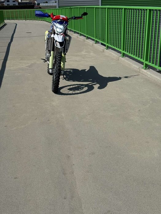 Sprzedam cross BARTONA 250