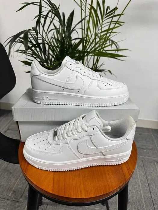 Buty meskie Nike Air Force 1 Low White R.41