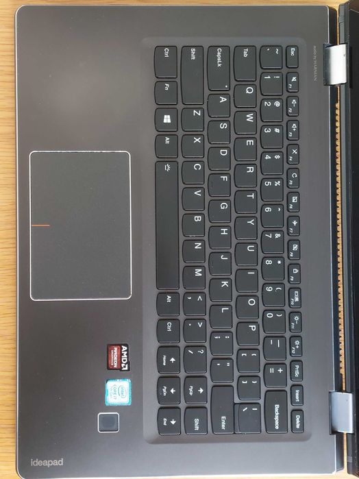 Computador portátil LENOVO 13" com ecrã tátil - i7 -7500 CPU - 2.70GHz