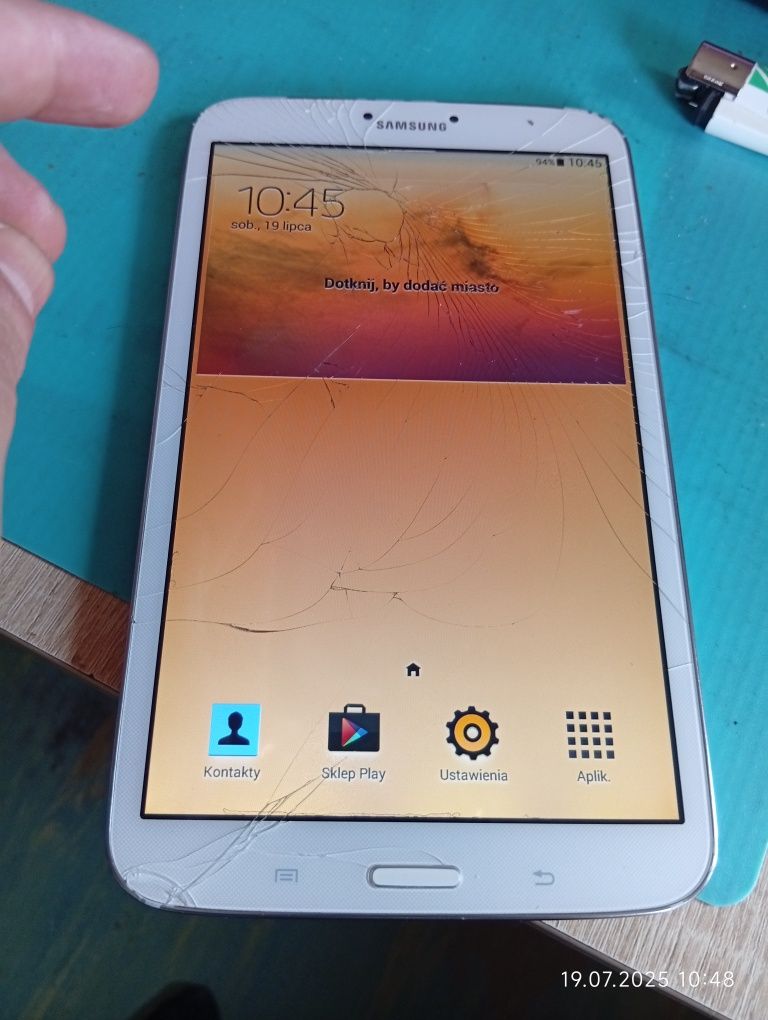 Witam mam do sprzedania tablet jak na zdjęciu.