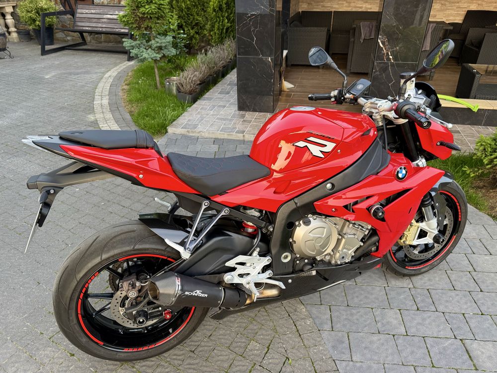 Продам BMW S1000R