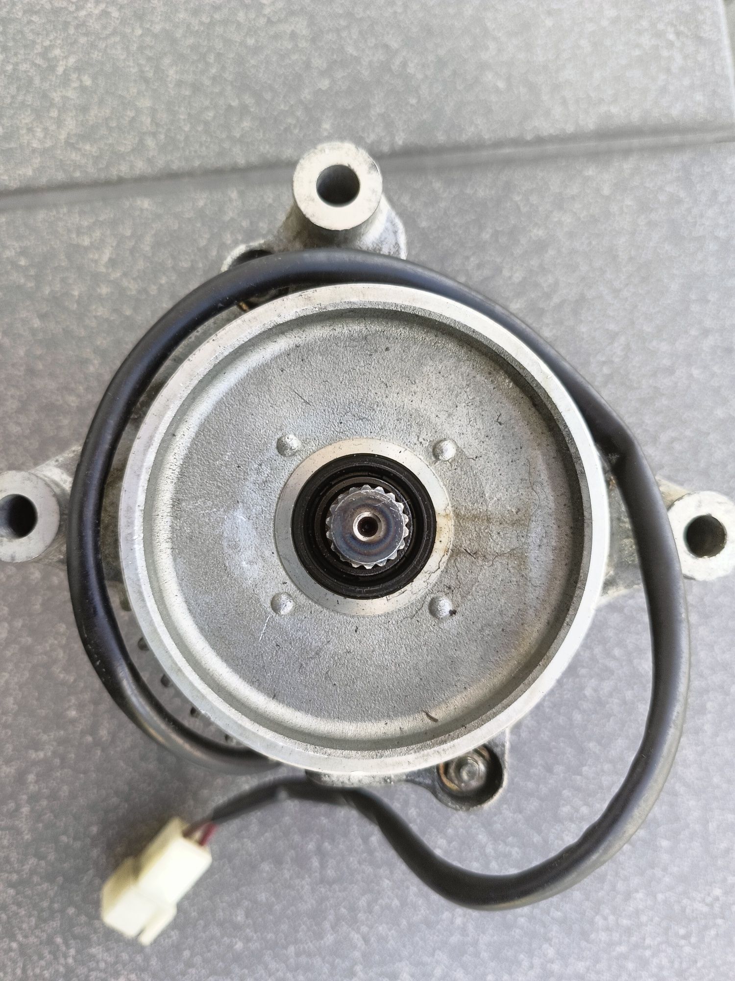 Sprzedam alternator Yamaha XJR