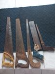 Продам садовый инвентарь - косу, ножовки, пилки, сапки, лопаты, грабли