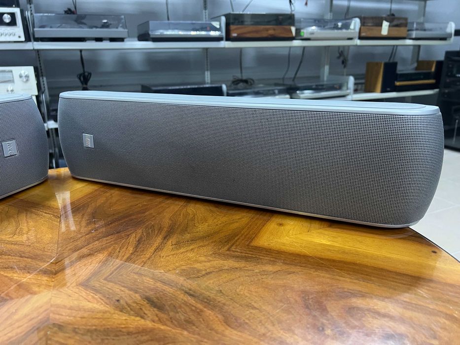 Kolumny Bowers&Wilkins VM1 Audio Room