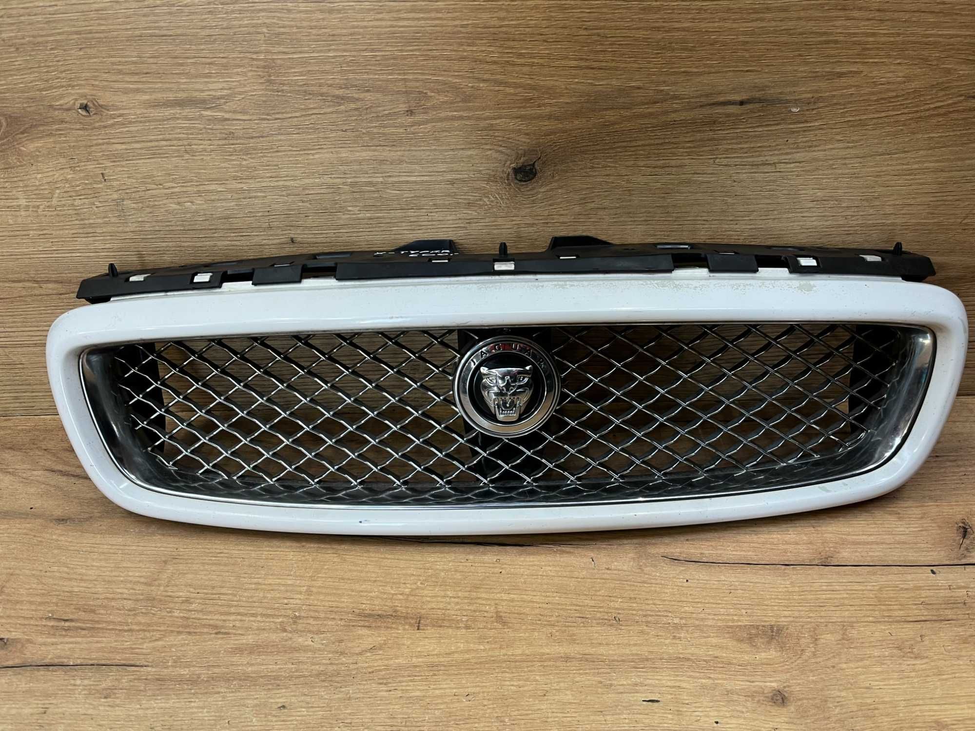 Grill/atrapa zderzaka jaguar X-Type R