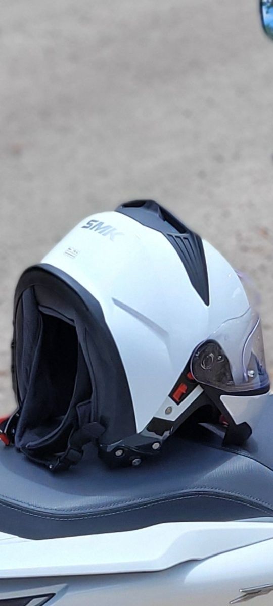 Capacete modular SMK Gullwing branco