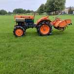 Traktor ogrodowy KUBOTA B7000 4x4 ZESTAW