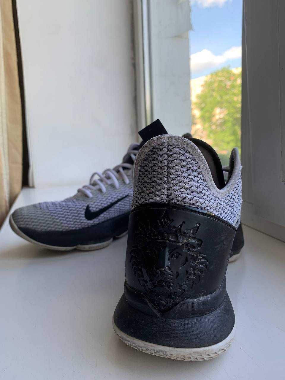 Кросівки Nike Lebron Witness 4 WHITE/BLACK