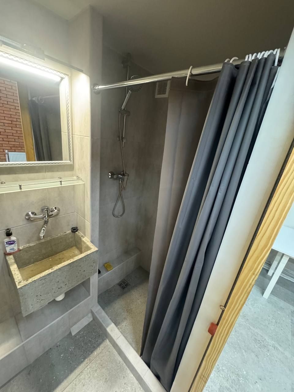 Продам великий гараж 120кв.м 4 поверхи під офіс, СТО або проживання