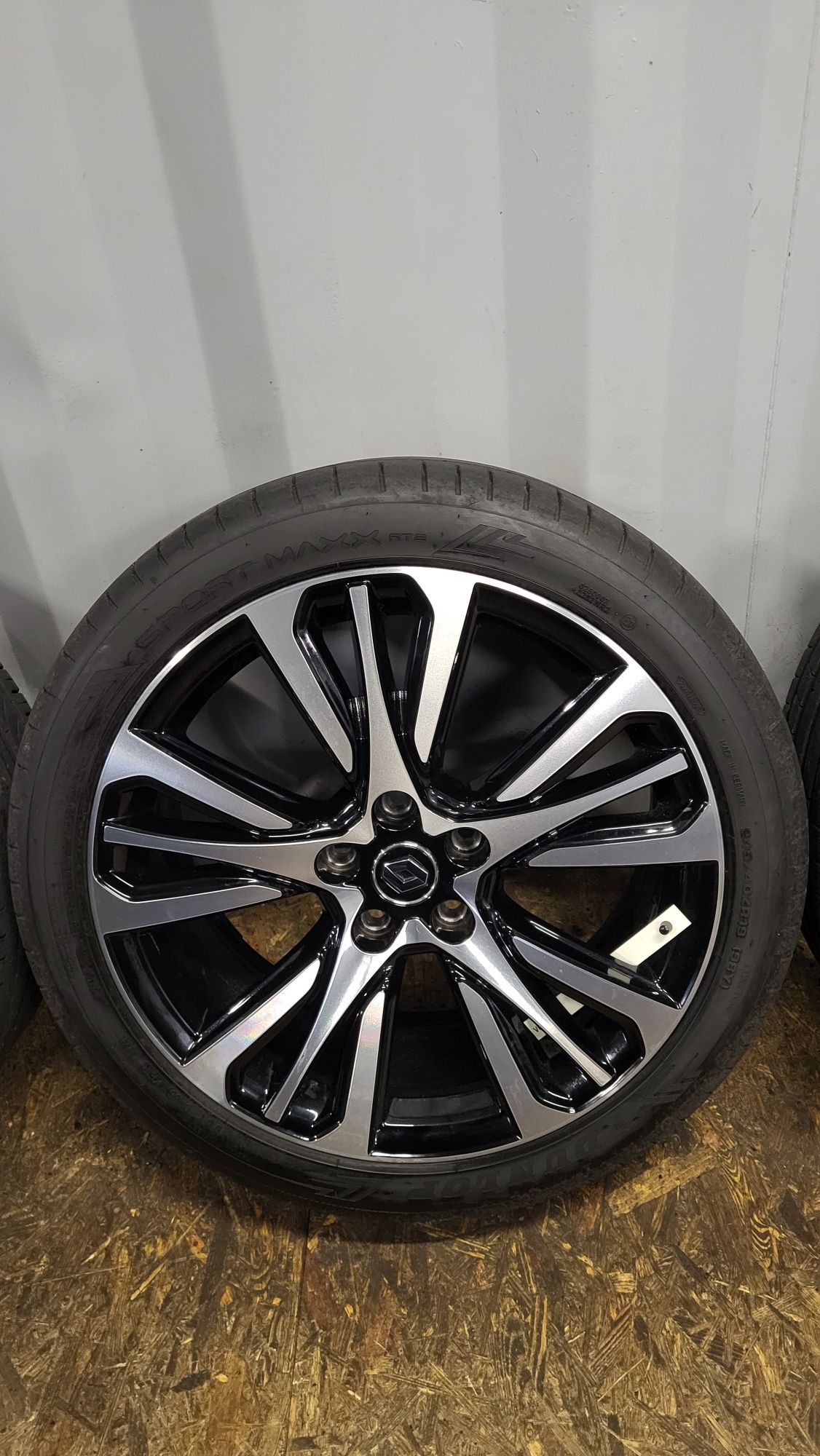 Alufelgi Renault Talisman 19" 5x114,3 z oponami 245/40 R19 Espace V