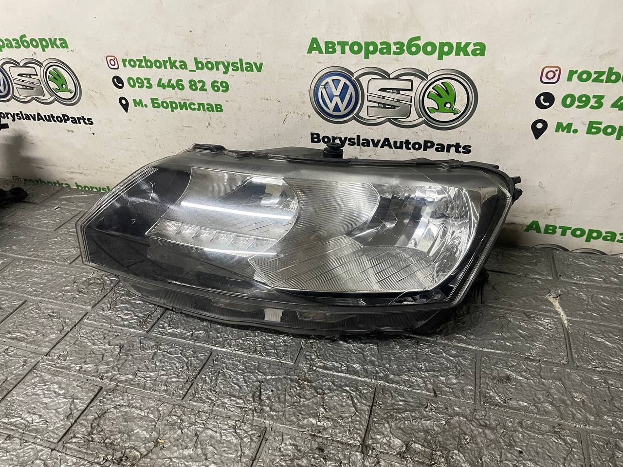 Фари Фара Фары Skoda Rapid Шкода Рапід Рапид