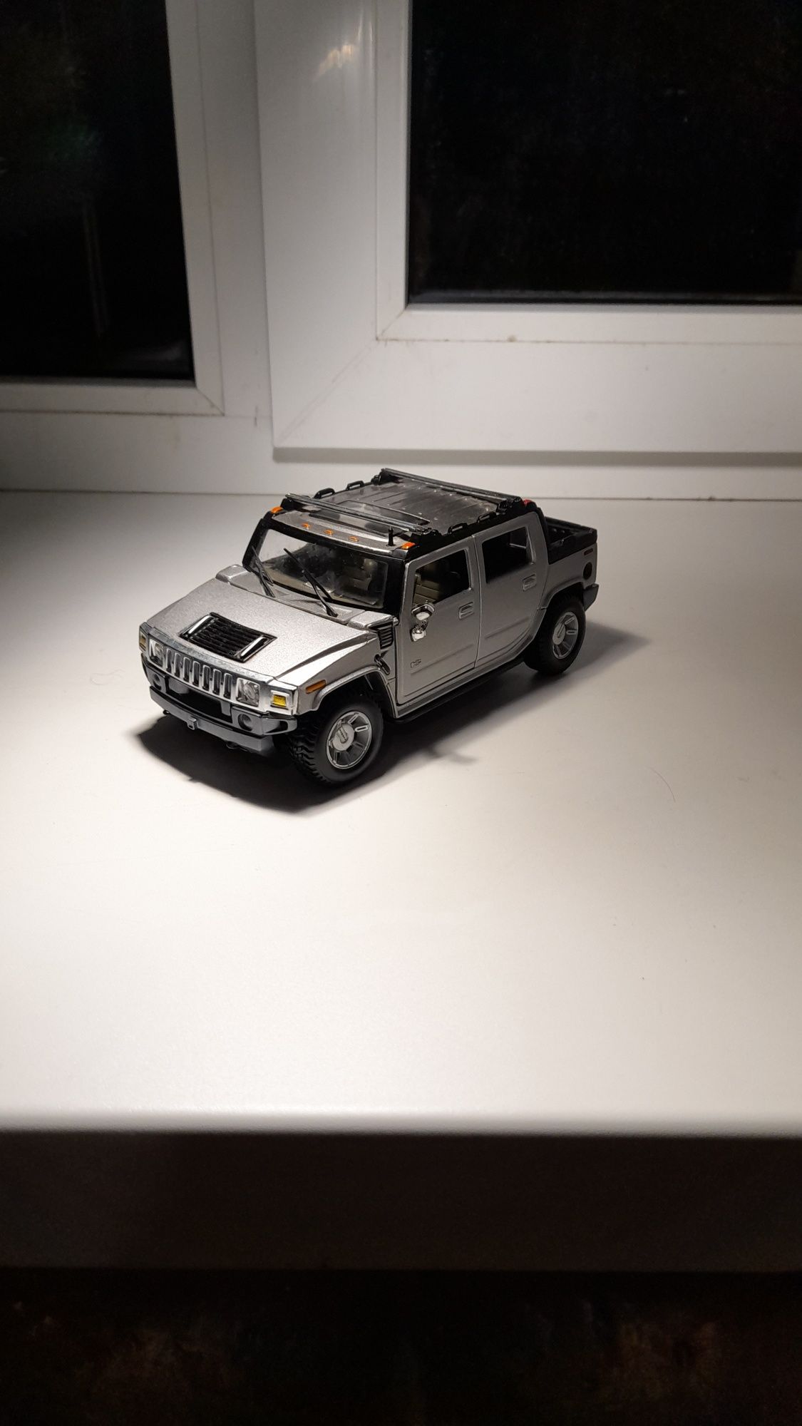 Масштабная модель HUMMER H2, Maisto, 1:27