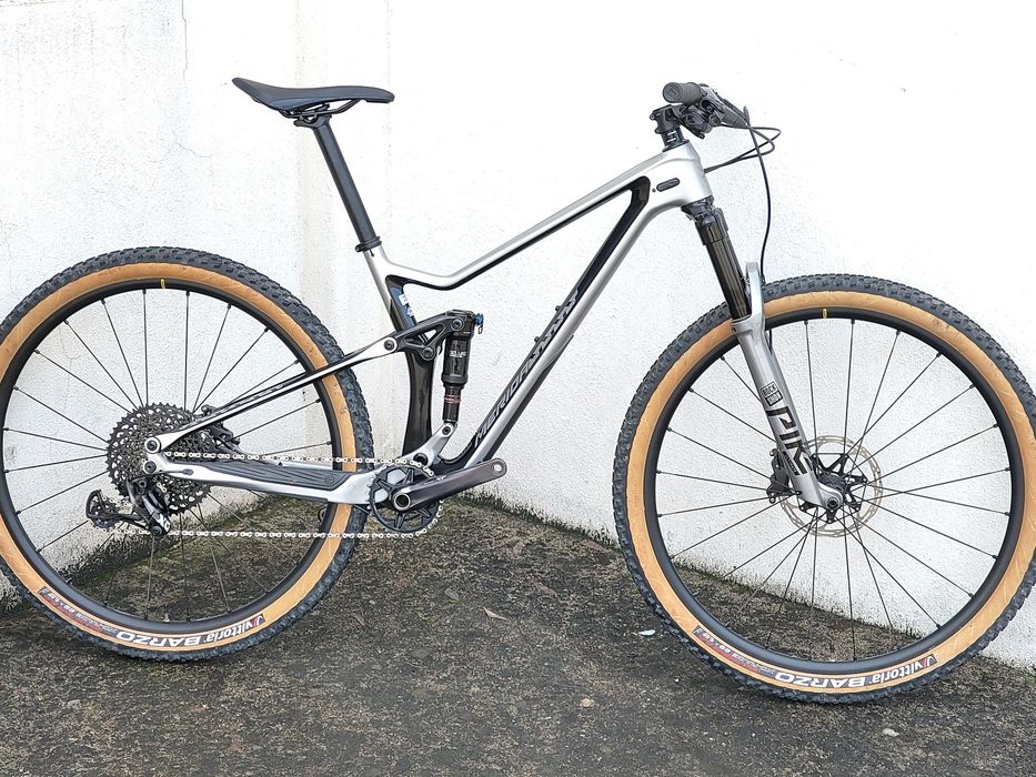1199€
Merida One-Twenty 9.6000 carbon 29er 
Travões de
Transmissão 1x1
