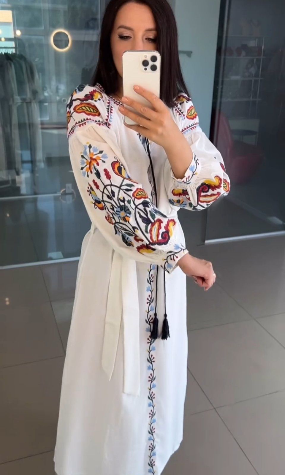 Вишита бавовняна сукня