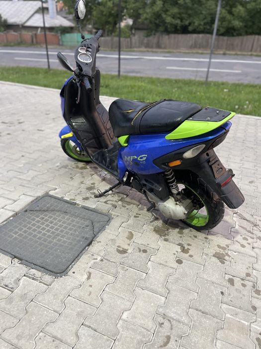 Мопед Piaggio NRG Extrime італія