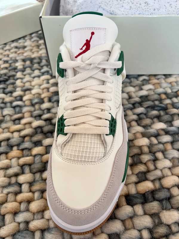 Jordan 4 Retro SB Pine Green R.39