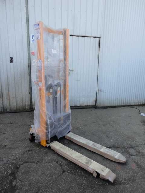 Stacker Manual 1000 Kg 1500mm