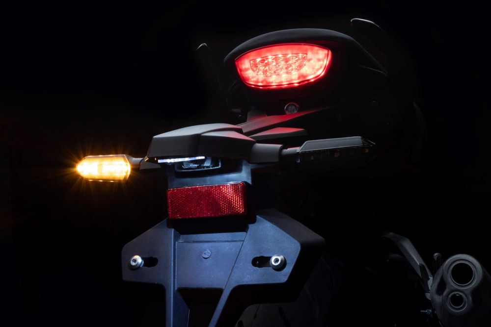 Motocykl Barton Naked 50 cm zontes cfmoto leasing transport QuadON