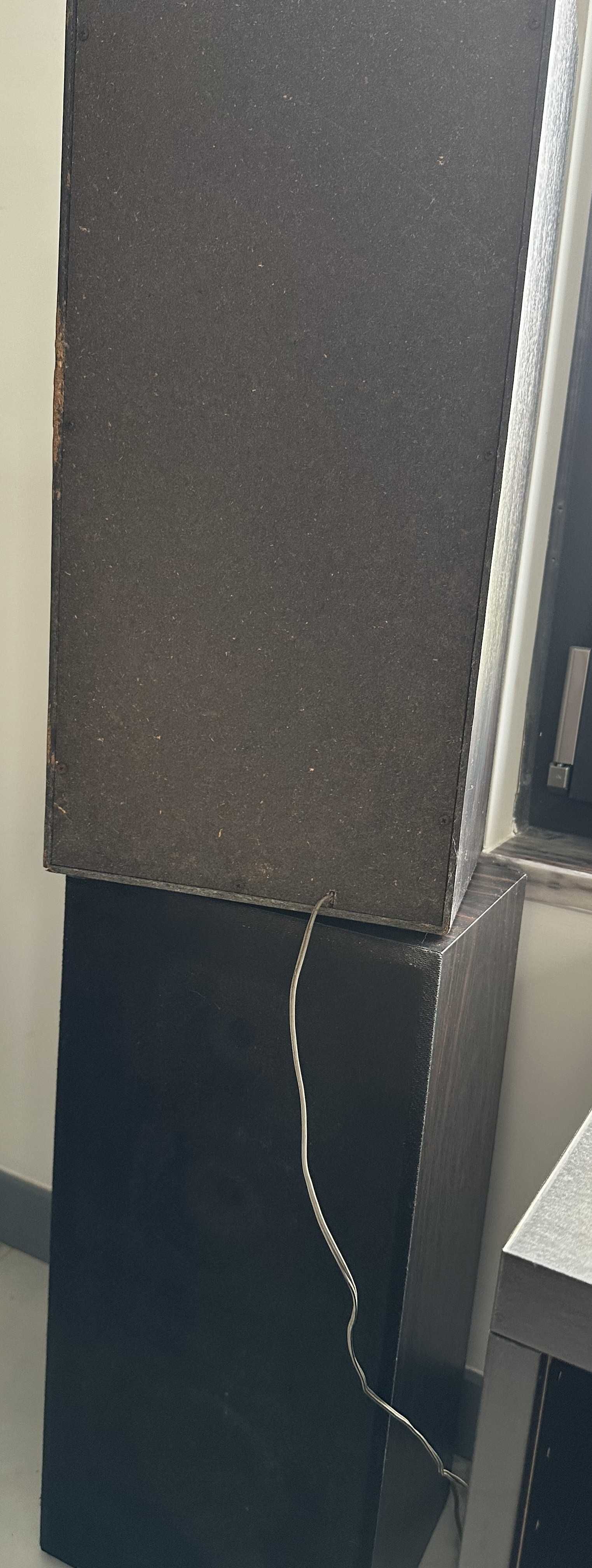 Colunas de som Marantz de 3 vias - modelo HD 380
