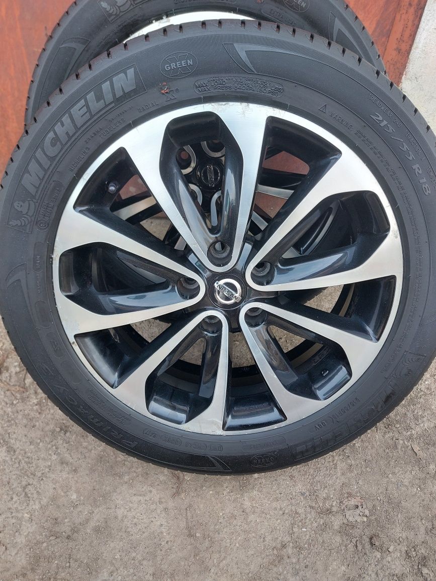 Диски Nissan Qashqai 5х114.3 R18 та літня гума 215/55R18 95H.