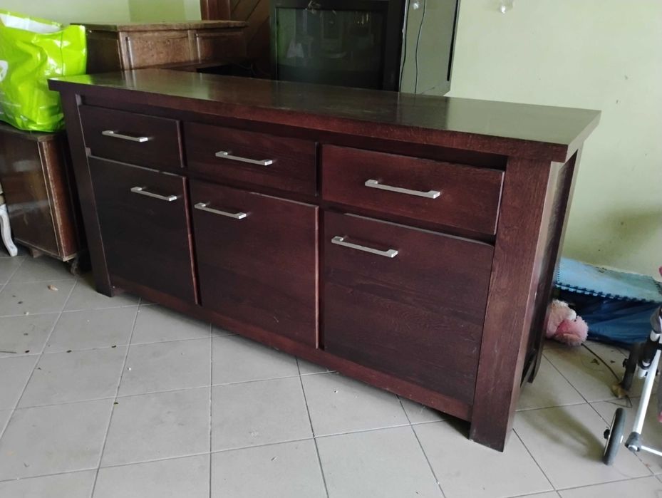 Solidną dębowa komoda