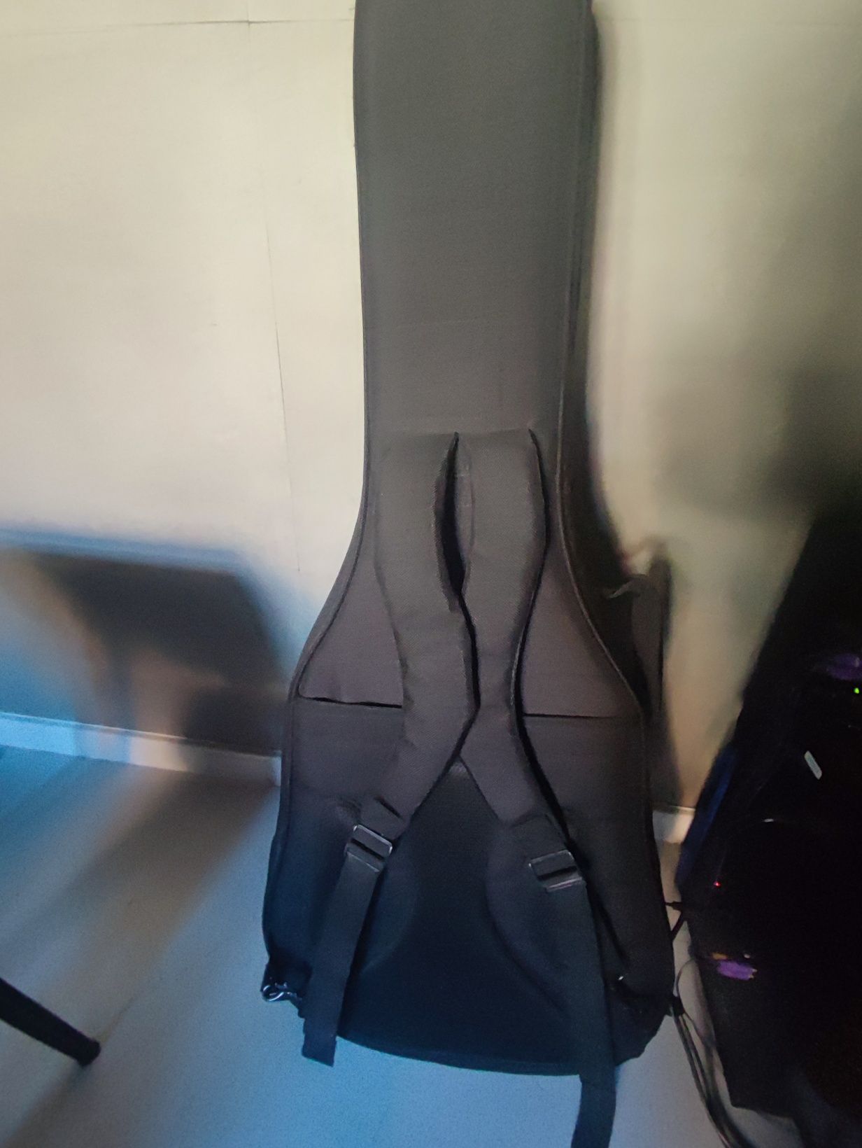 Vintage gitara akustyczna. Stan idealny
