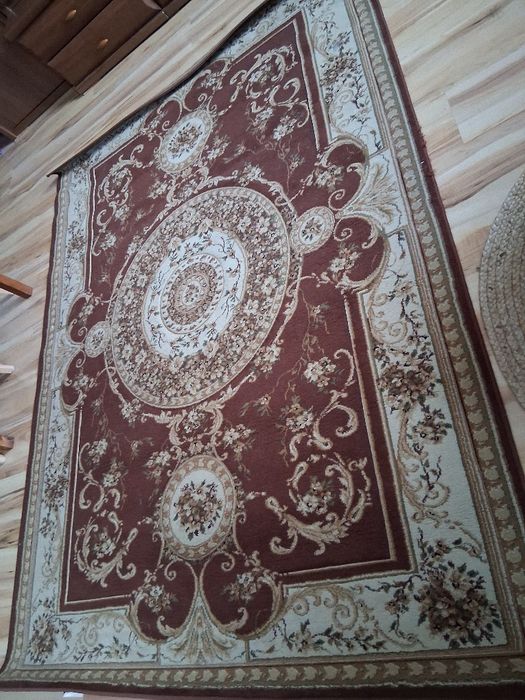 Dywan 220/160cm piękny,duzy