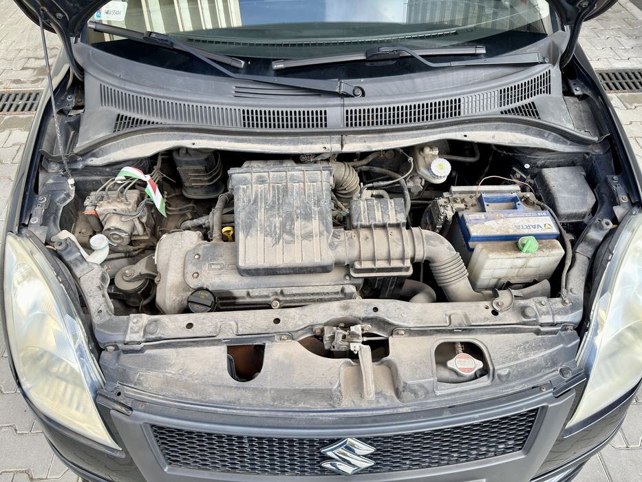 SUZUKI SWIFT MK6, 2005 rok, 1.5 benzyna, czarny