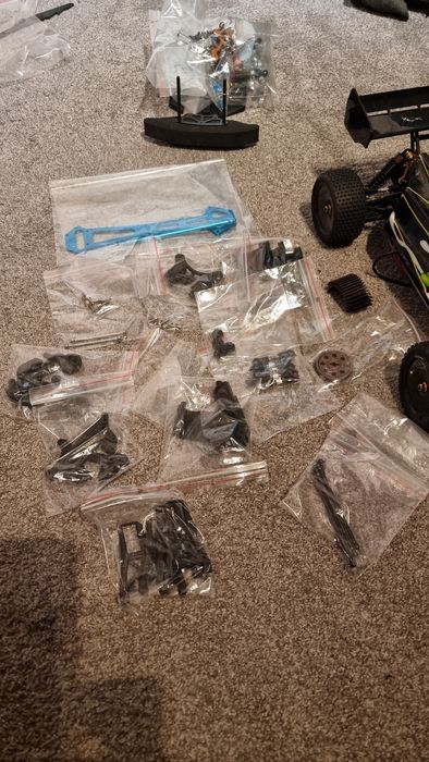 Model buggy 1/10 plus konwersja na rally patrz opis