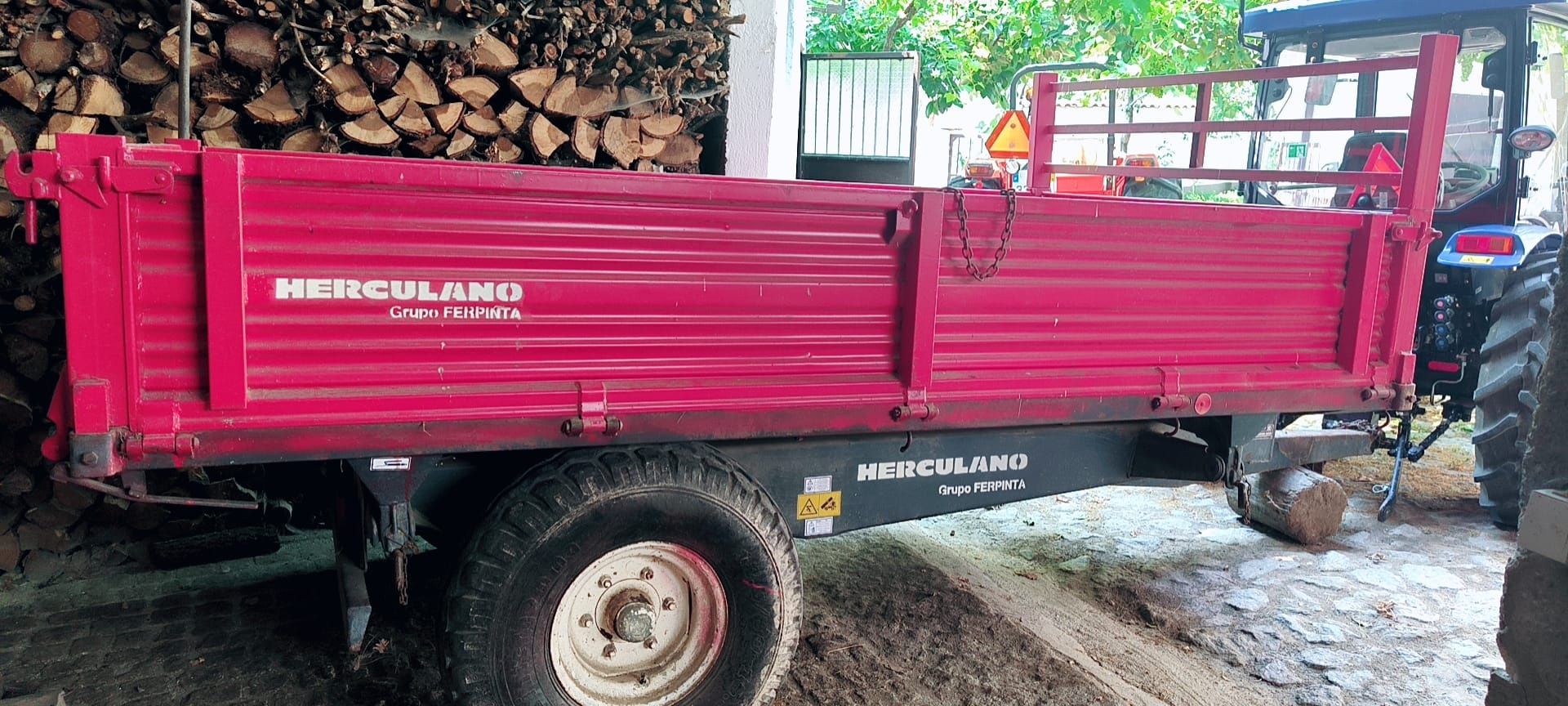 Trator Lovol M354 FE 50C