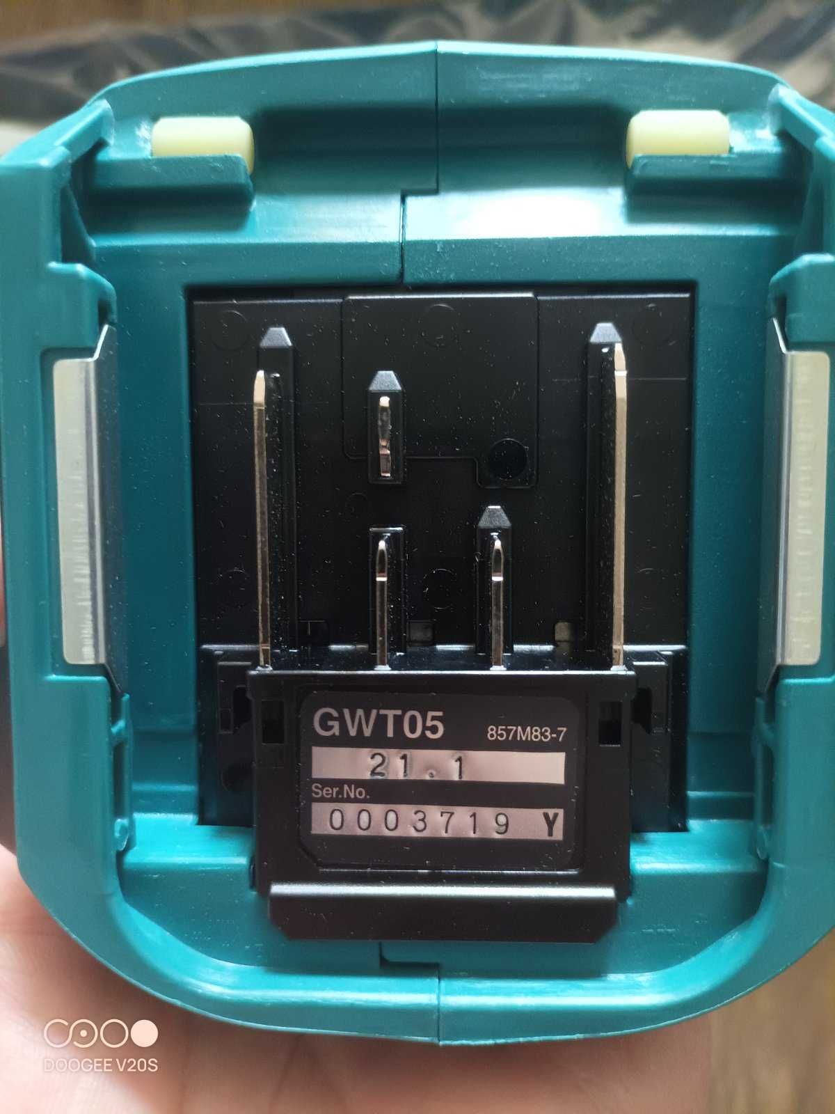 Makita GWT05D 40V XGT Mid Torque Impact Wrench