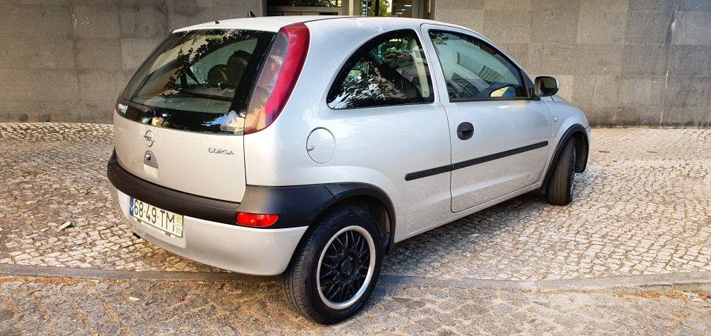 Opel Corsa 2002 1.2 Revisão feita