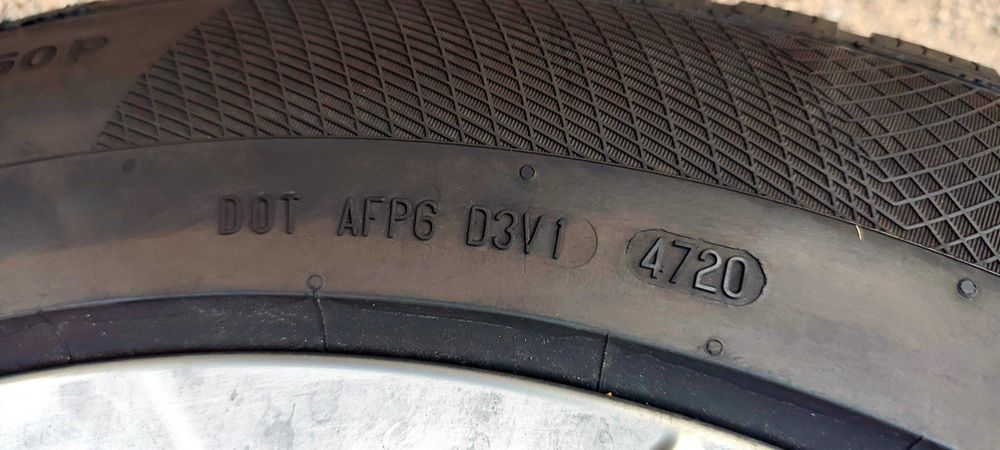 Felgi 19" z oponami zimowymi Continental 255/55 R19