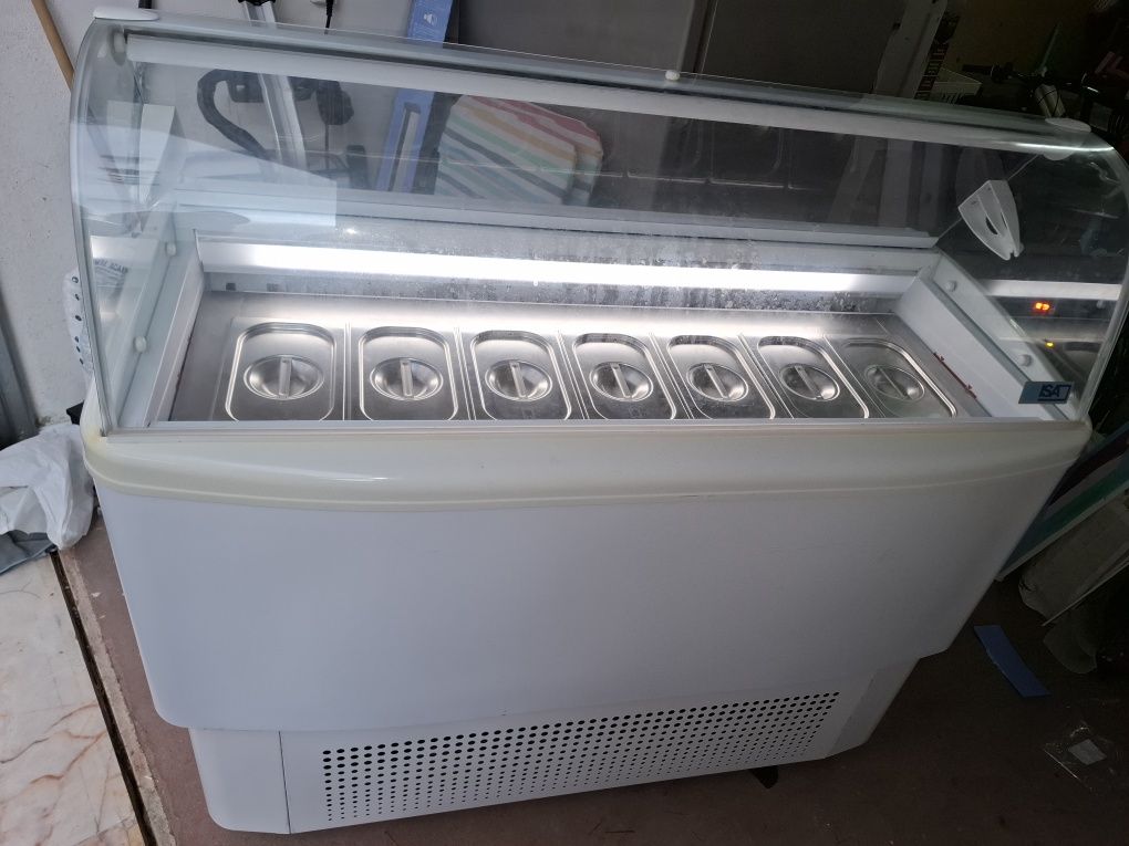 Vitrine de gelados ISA