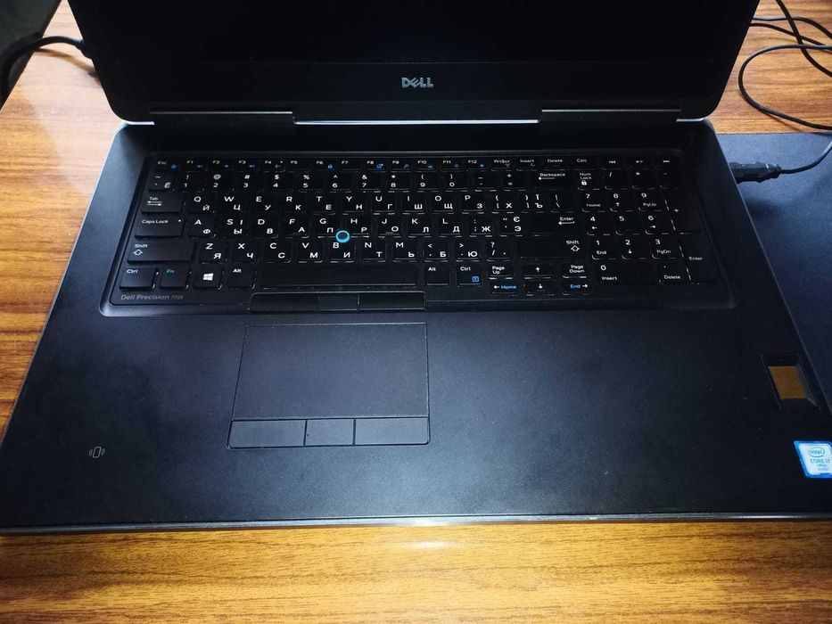 Ноутбук DELL Precision 7710