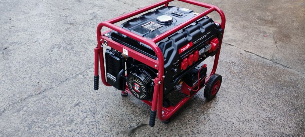 Генератор 6.6 kw Travdy FY 6500 (три фази)