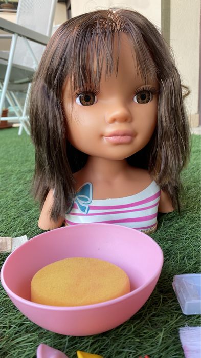 Nancy penteados busto mais acessorios