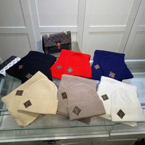 Komplet zestaw szalik czapka Louis Vuitton 248724