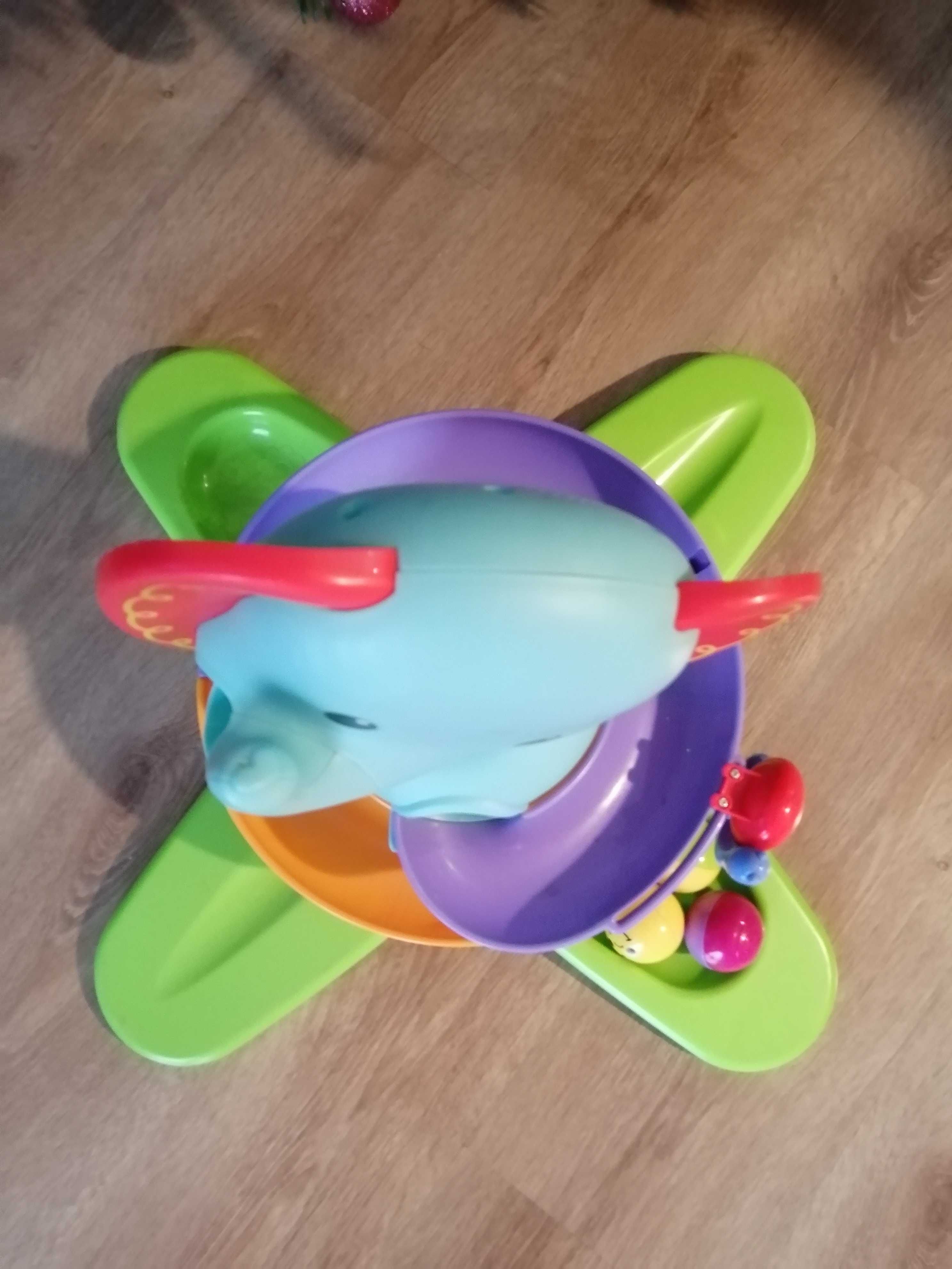 Pileczkowa fontanna zabawka słoń Fisher price