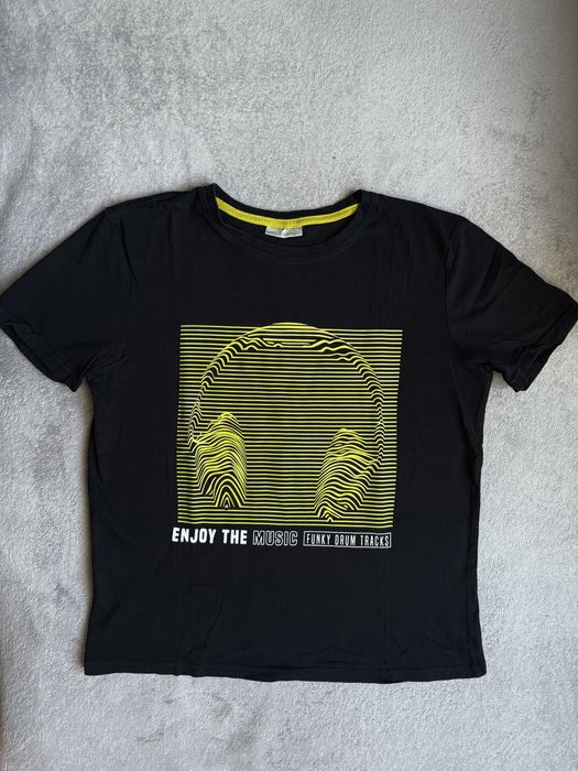 Koszulka chłopięca rozm. 158-164