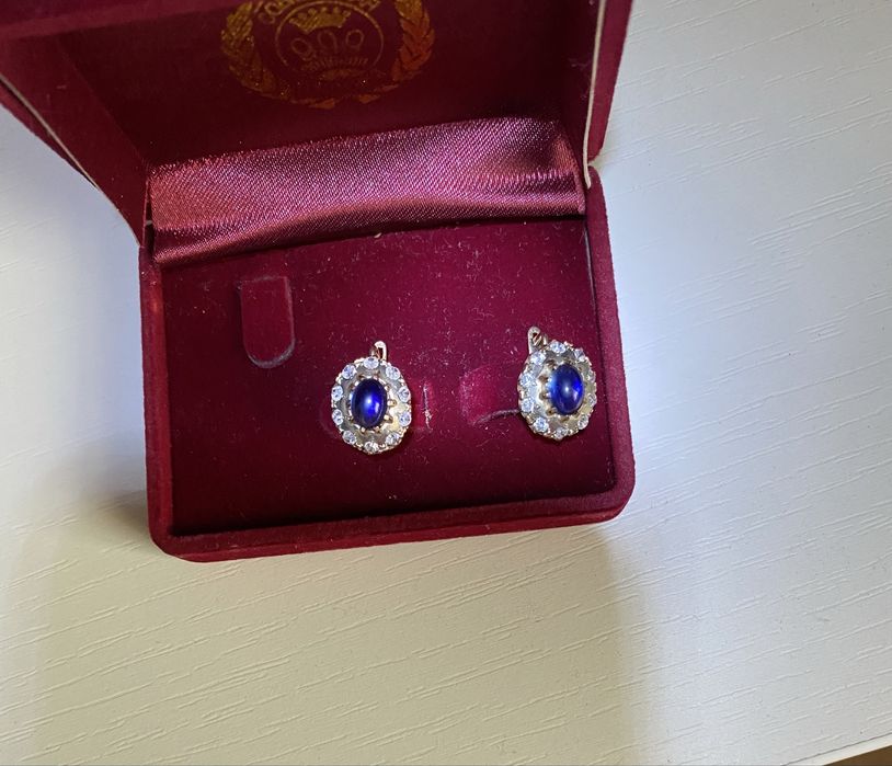 Продам золотые серьги из ссср